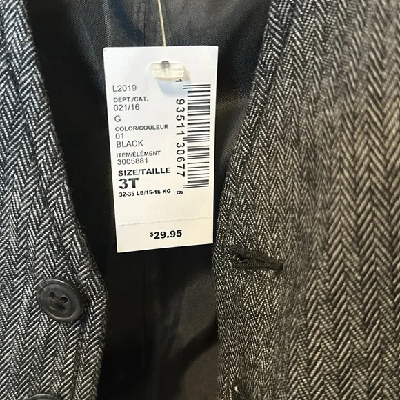 Vest - Picture 2 of 2